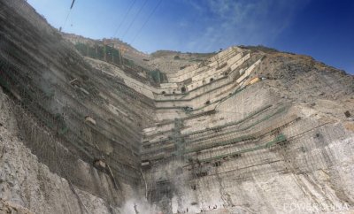 锦屏一级水电站导流洞、坝肩支护工程