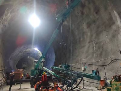 雅砻江卡拉水电站地厂工区灌浆工程